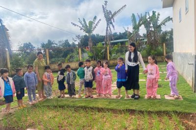 Hoạt động vui chơi lá 1. phuong